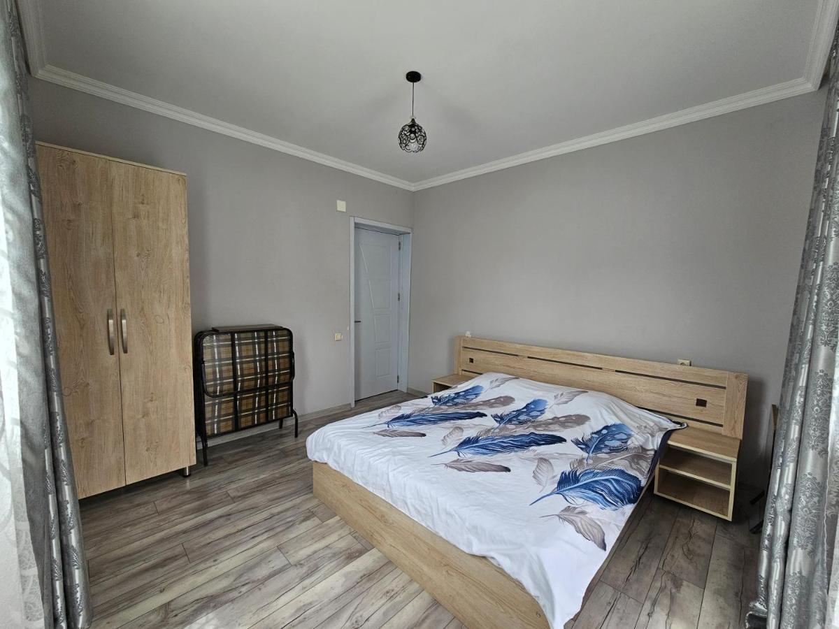 Tete Guest House Batumi Room photo